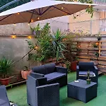 Lanzies Guesthouse